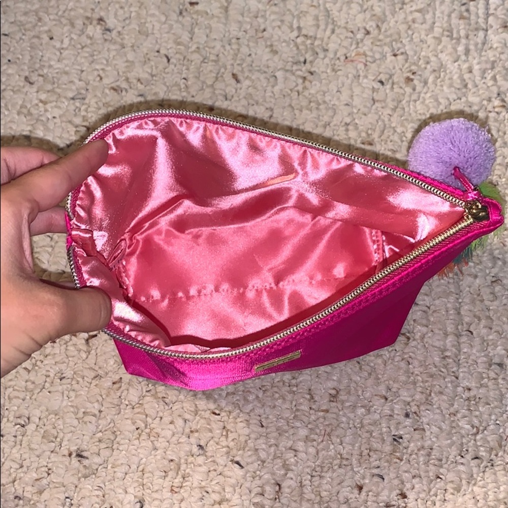 Makeup bag - Picture 3 of 3